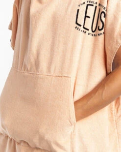 LEUS HAPPY HOUR PONCHO - LARGE (EX) -Board Zone Shop 1060 Leus 4501 1da8783d 4960 4404 b26c fe51a34436ce 78717.1691177212