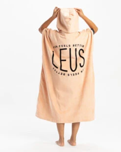 LEUS HAPPY HOUR PONCHO - LARGE (EX) -Board Zone Shop 1060 Leus 4697 22a6b115 cc58 4282 9d01 7533668559ab 53954.1691177209