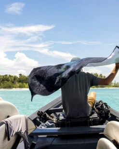 LEUS JOHN BARTON GALAXY TOWEL -Board Zone Shop JohnBarton LEUS19 06067.1673632347