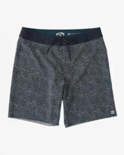 BILLABONG SUNDAYS PRO 19" BOARDSHORT (ABYBS00387)