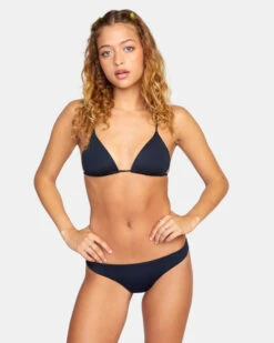 RVCA WOMEN'S SOLID CHEEKY (EX) -Board Zone Shop avjx400189 rvca2Cw blk frt1 15151.1694015697