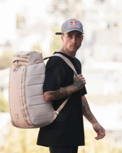 DB BOARD BAGS HUGGER BACKPACK 30L DESER KHAKI (EX) -Board Zone Shop desertkhackitest a22c9fc5 559c 445a 8a48 99be3eefe2a4 90212.1694962327