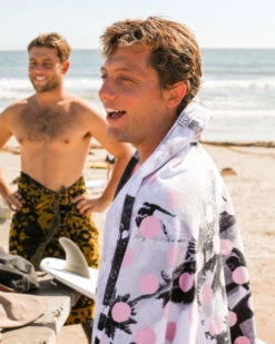 LEUS PARKER COFFIN TOWEL -Board Zone Shop leus beachtowel parker coffin lifestyle7 15203.1673632355