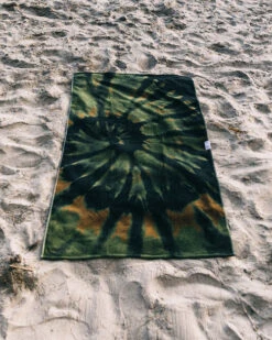 LEUS TIE DYE BEACH ECO TOWEL -Board Zone Shop leus beachtowel tie dye camo 8 26269.1673632274