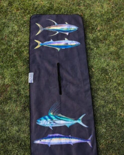 LEUS AMADEO BACHAR FISH STACK GOLF ECO TOWEL -Board Zone Shop leus caddytowel abachar fish stack5 70133.1673632284