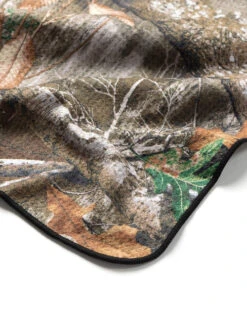 LEUS REALTREE GOLF ECO TOWEL -Board Zone Shop leus caddytowel realtree2 84368.1673632310